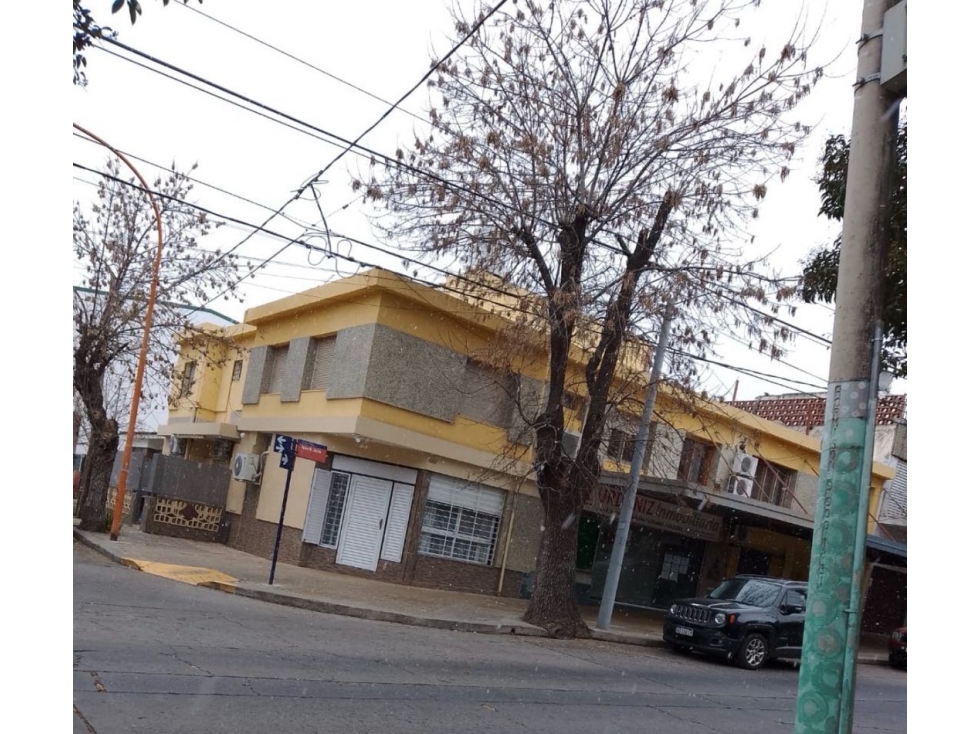 VENTA PROPIEDAD CENTRO PH + LOCAL ESQUINA - 2