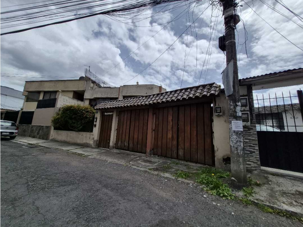 VENTA PROPIEDAD CON DUPLEX Y SUITE, MONJAS, CENTRO ORIENTE QUITO