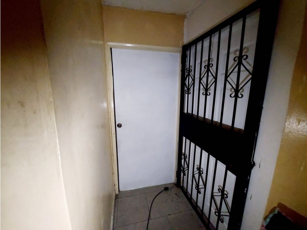 VENTA PROPRIEDAD COMERCIAL+RESIDENCIAL EN ERNESTO T LEFEVRE ZONA - 3