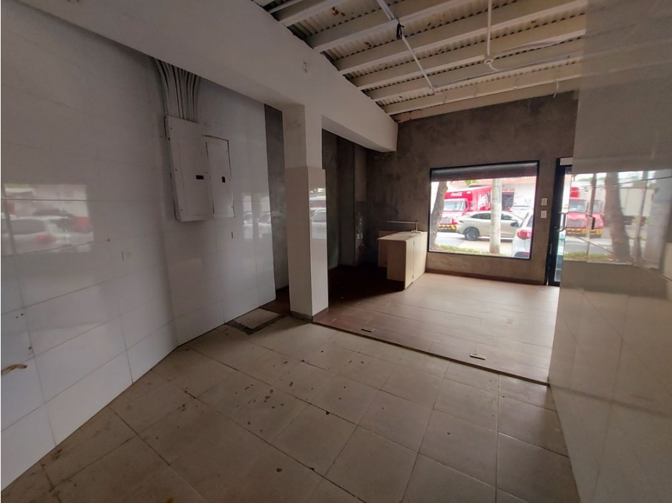 VENTA PROPRIEDAD COMERCIAL+RESIDENCIAL EN ERNESTO T LEFEVRE ZONA - 4