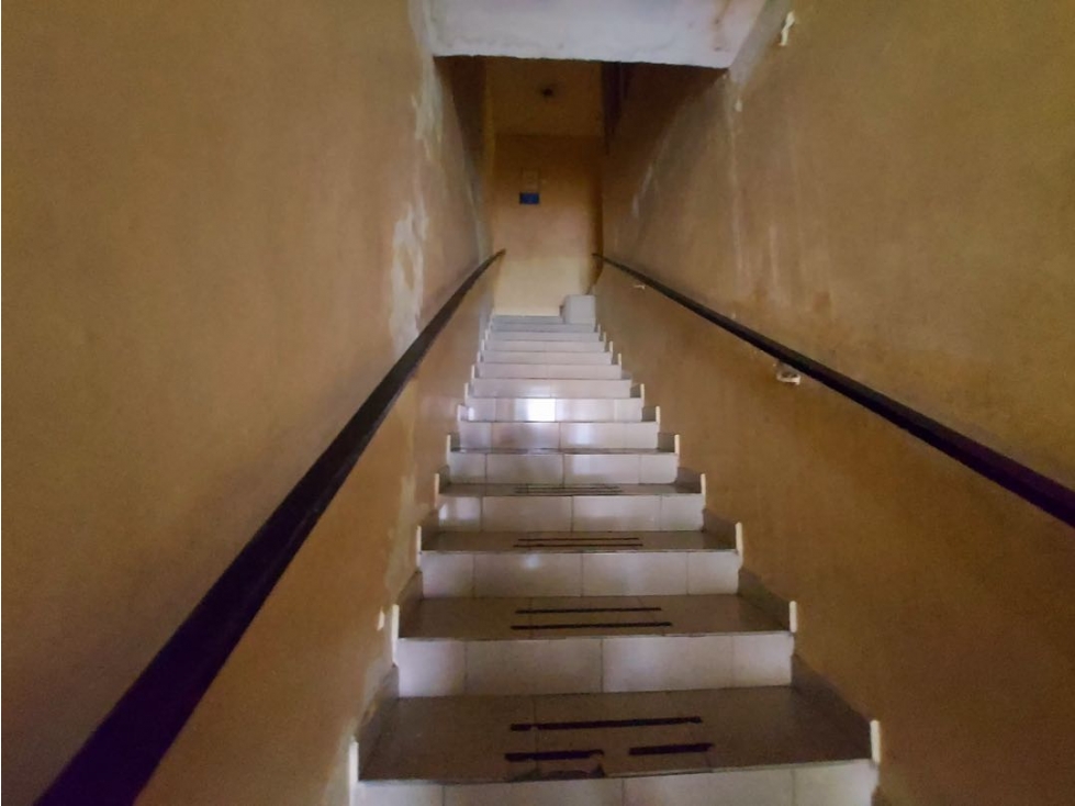 VENTA PROPRIEDAD COMERCIAL+RESIDENCIAL EN ERNESTO T LEFEVRE ZONA - 6