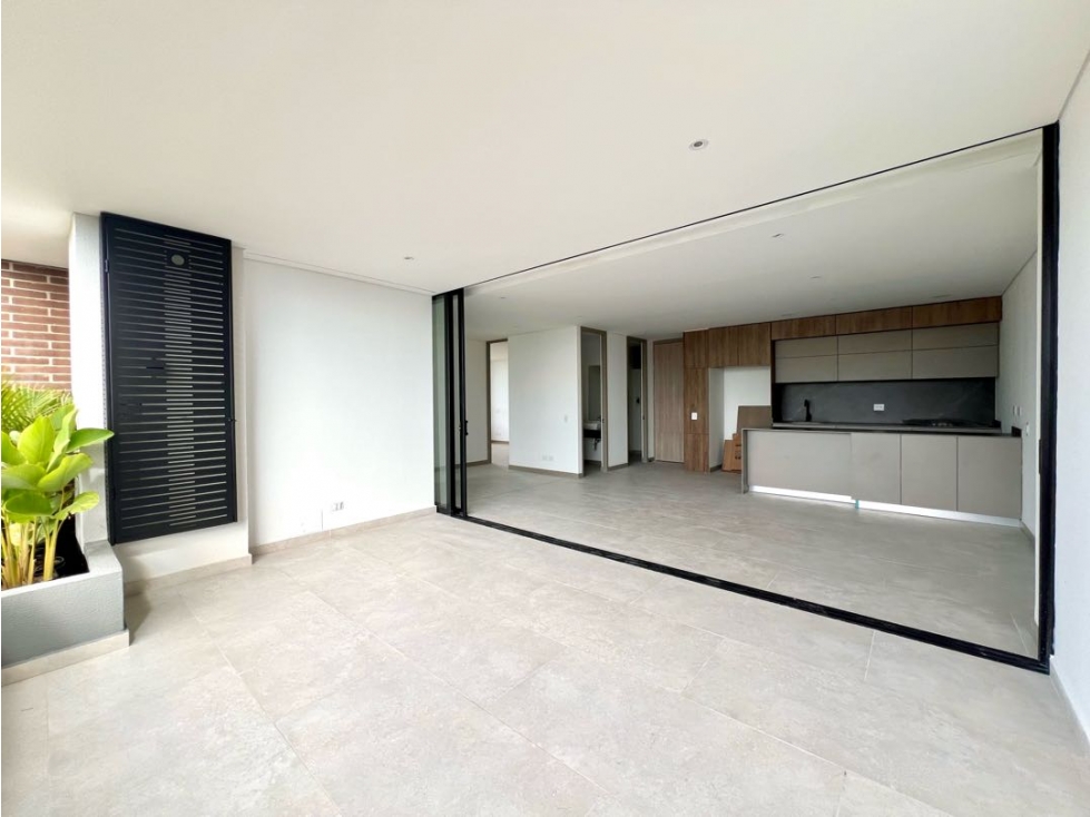 VENTA LUJOSO APARTAMENTO 2 PARQUEADERO 111 MTS2 CERRITOS PEREIRA
