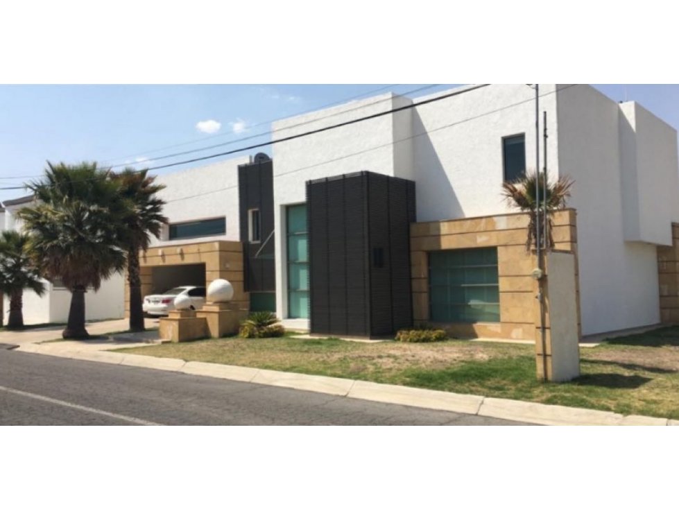 Venta de Residencia en Club de Golf Pachuca con vista al campo