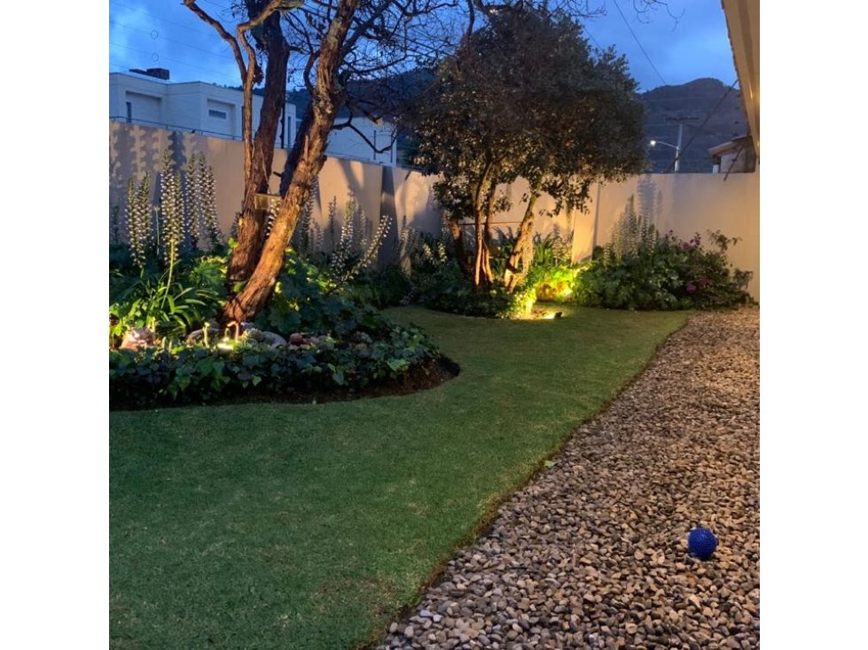 VENTA SANTA BARBARA ALTA 400MT+150JARDIN $4.500M - 1