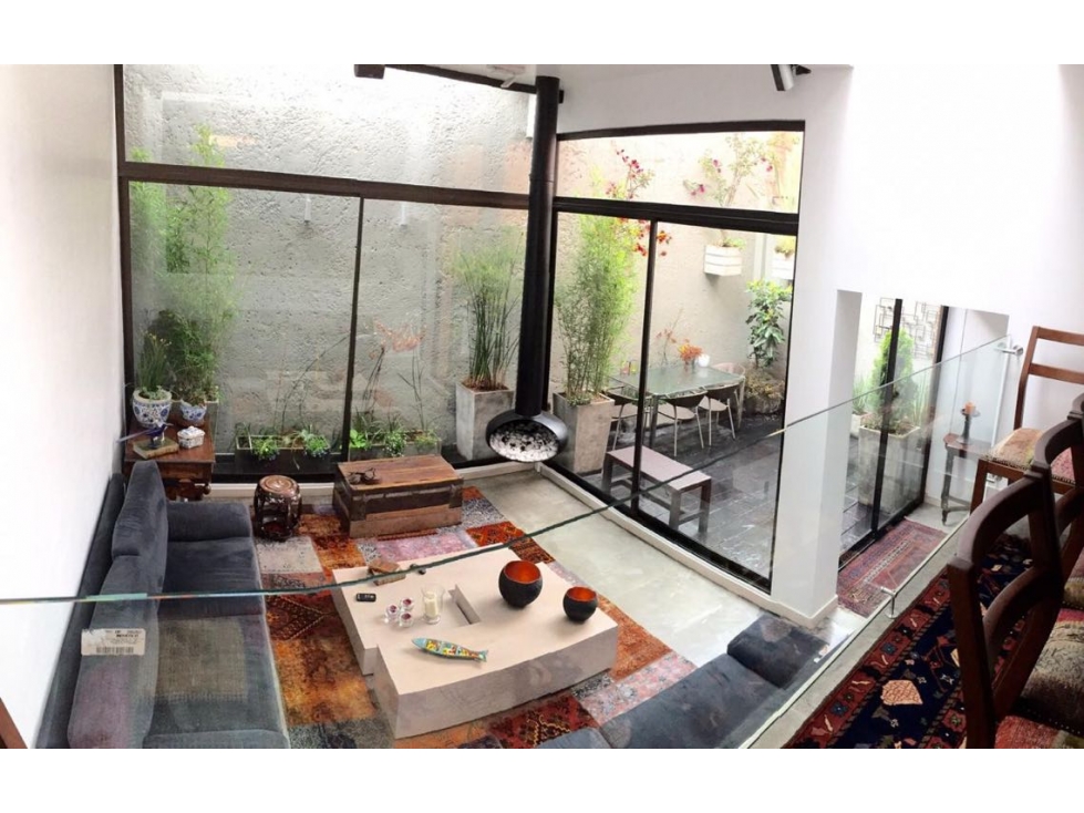 VENTA SANTA ANA ORIENTAL CASA 264mts. $2.100 M