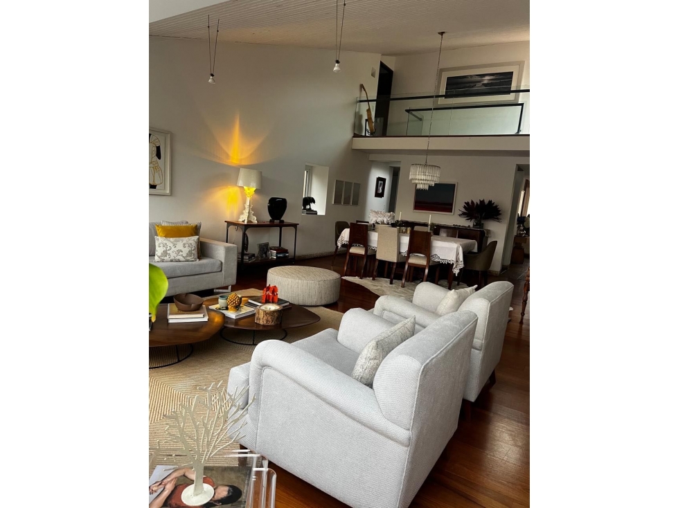 VENTA SANTA ANA ORIENTAL CASA 250mts $2.800 M