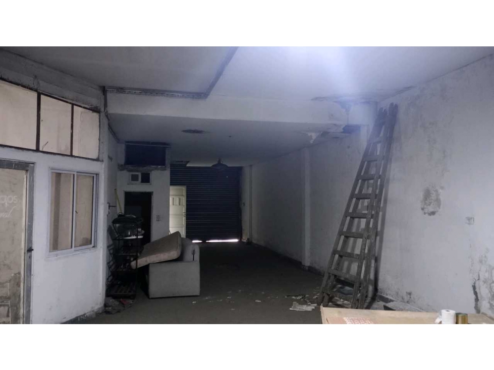 Venta Taller/Deposito Av.Champagnat 3600. — foto 3