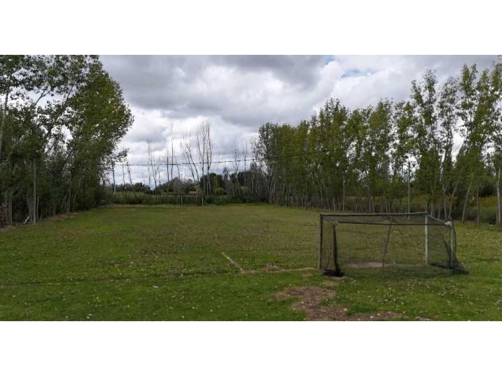 VENTA TERRENO 1 HA CON 3 CASAS- JUNÍN (CENTRO), MZA - 4