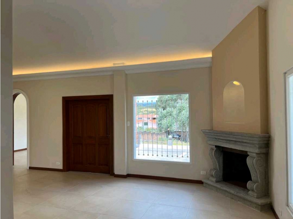VENTA TERRENO, CASA ESTRENO UN SOLO NIVEL, LOTIZACION CASHAPAMBA — foto 4