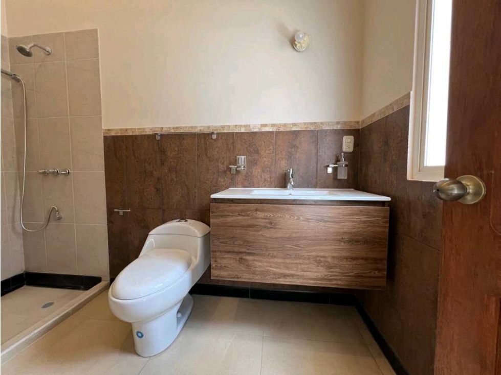 VENTA TERRENO, CASA ESTRENO UN SOLO NIVEL, LOTIZACION CASHAPAMBA — foto 6