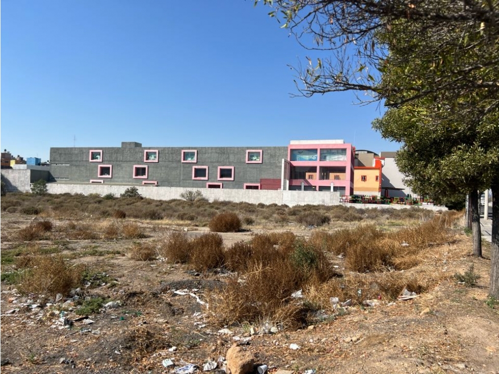 Terreno Comercial en Av. Río de las Avenidas, 7,550 m²