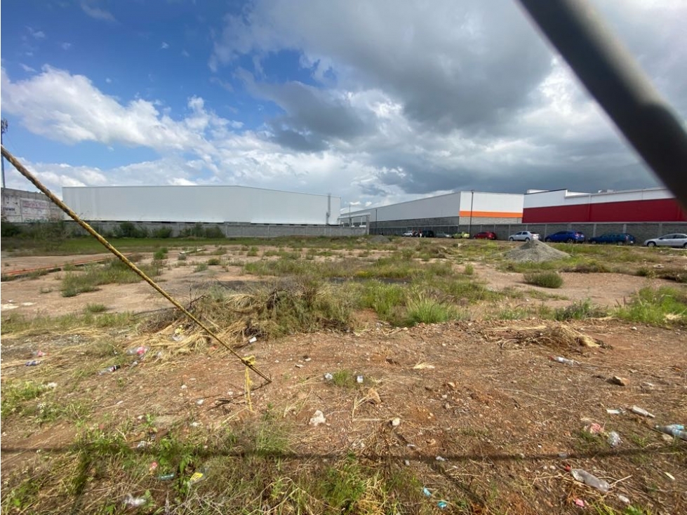 Venta de Terreno Comercial en Blvd. Nuevo Hidalgo, 2,508 m² — foto 4