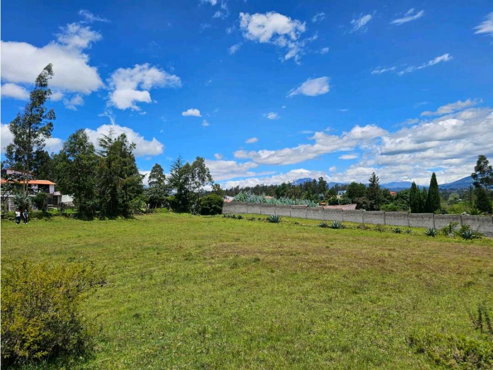 VENTA TERRENO ESQUINERO, ALANGASI, VALLE DE LOS CHILLOS