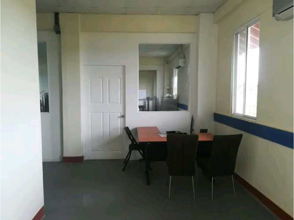 VENTA DE EDIFICIO DAVIS COLÓN 3 NIVELES DE ALMACENAJE Y OFICINAS ZL VV - 6