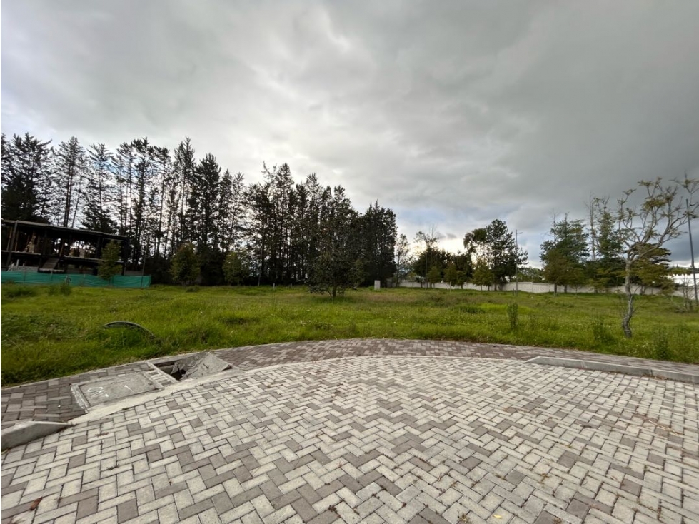 Venta terrenos desde 425 m2 a 896 m2 Puembo