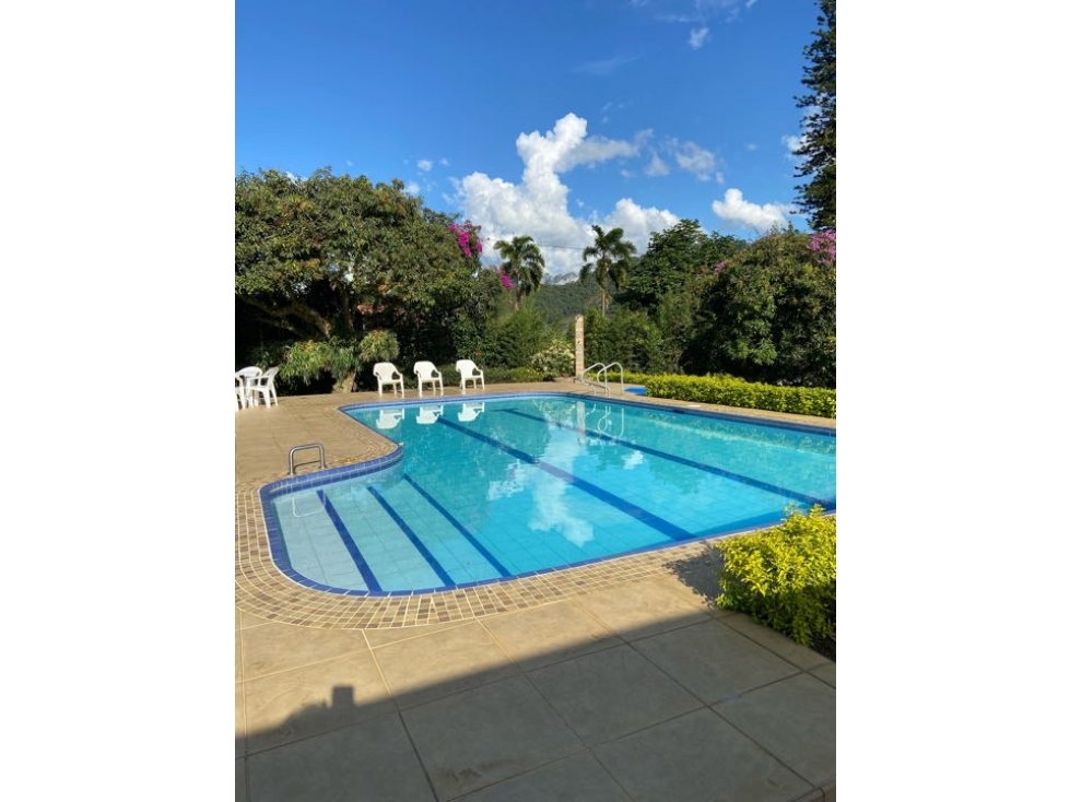 VENTA TRADICIONAL CASA FINCA EN COPACABANA — foto 4