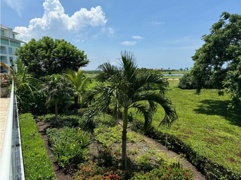 VENTA TRES ALCOBAS SEGUNDO PISO TORRE BAHIA KARIBANA GOLF BEACH — foto 2
