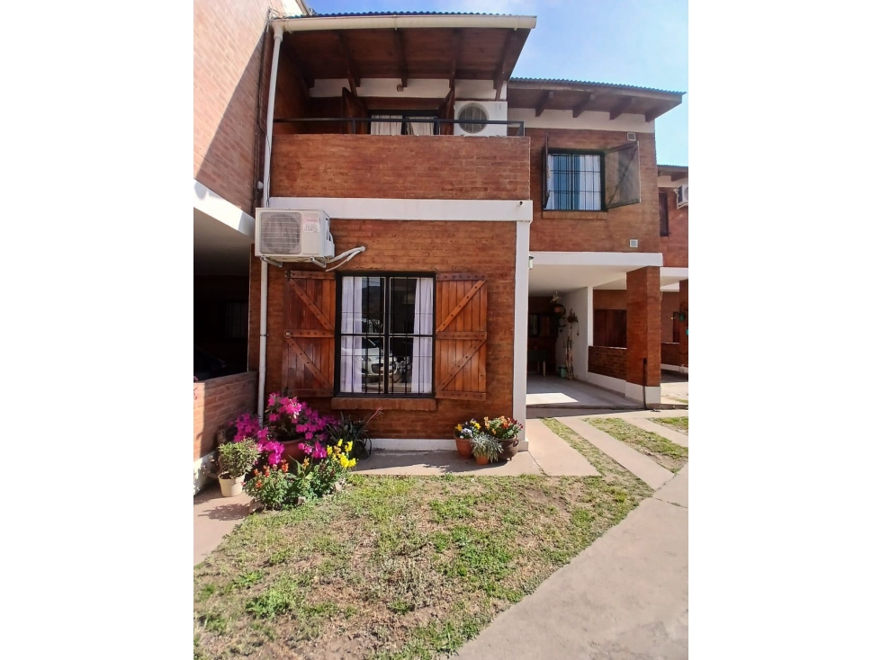 VENTA TRIPLEX 3 DORMITORIOS SANTA RITA CARLOS PAZ