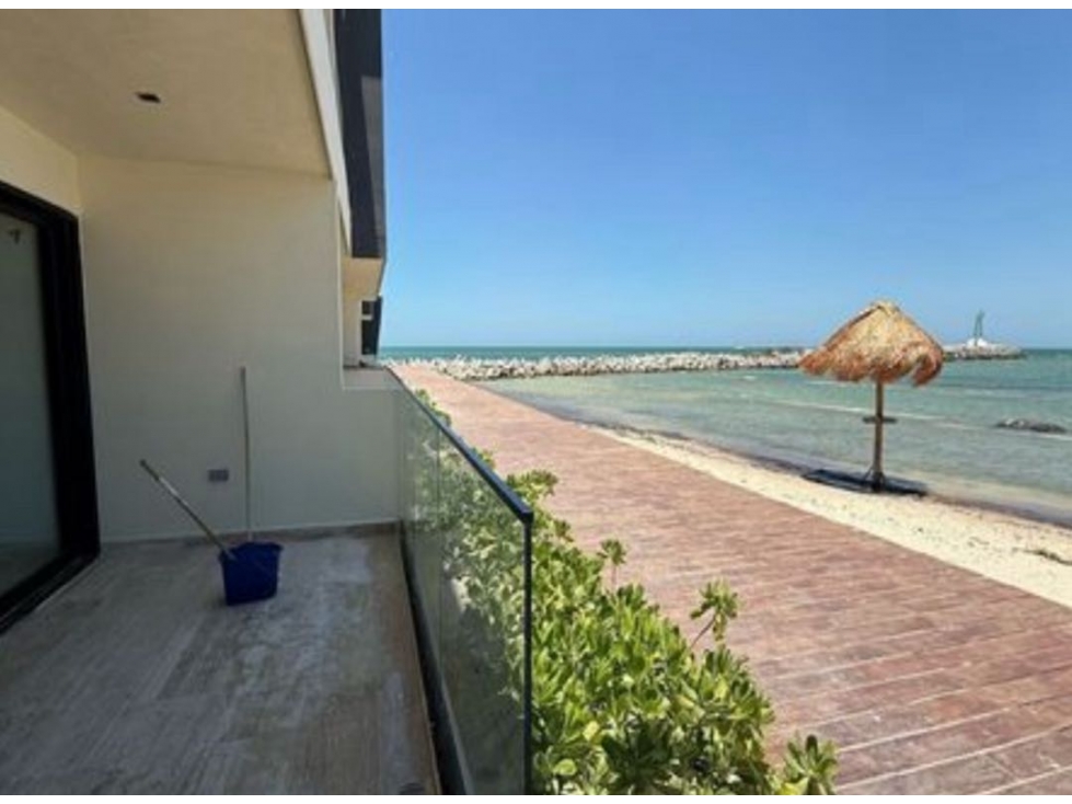 Venta Villa frente al mar Yucalpetén Chelem Yucatán - 1