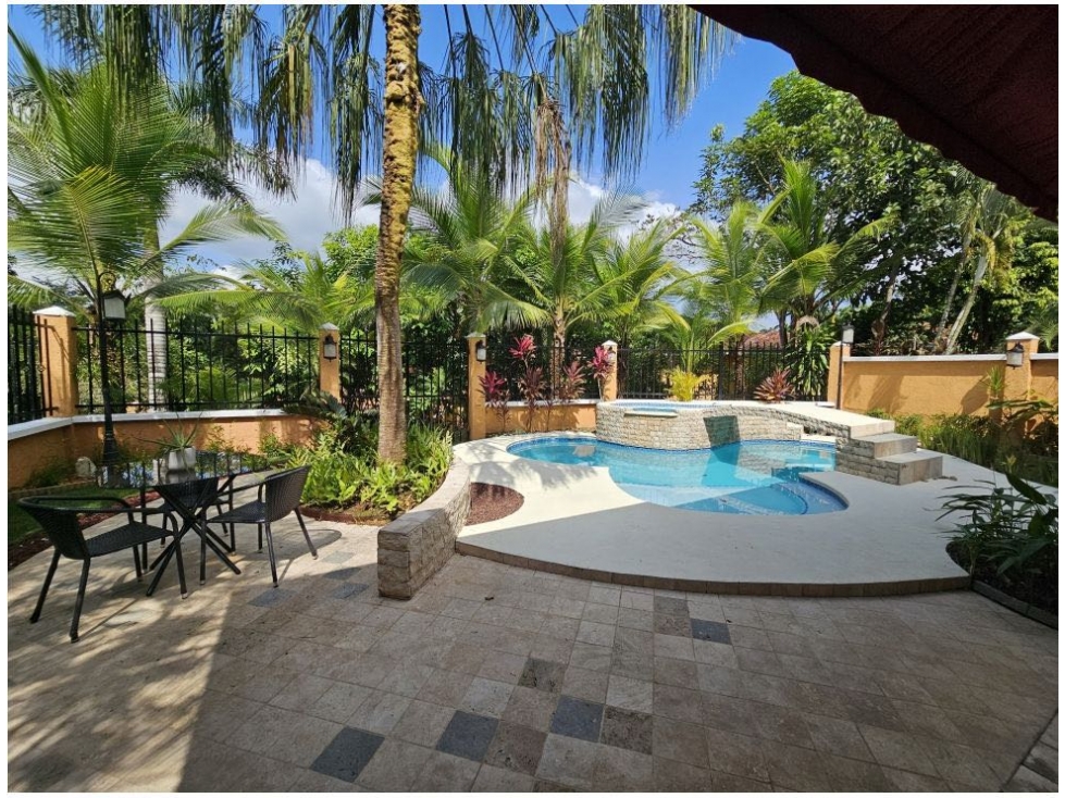 VENTA DE CASA EN CLAYTON VILLAGE — foto 2