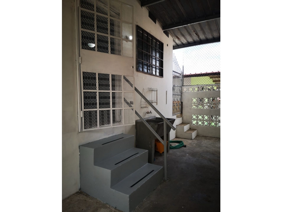 VENTA Y ALQUILER DE CASA EN LINDA VISTA - TUMBA MUERTO 200M2 JP — foto 6
