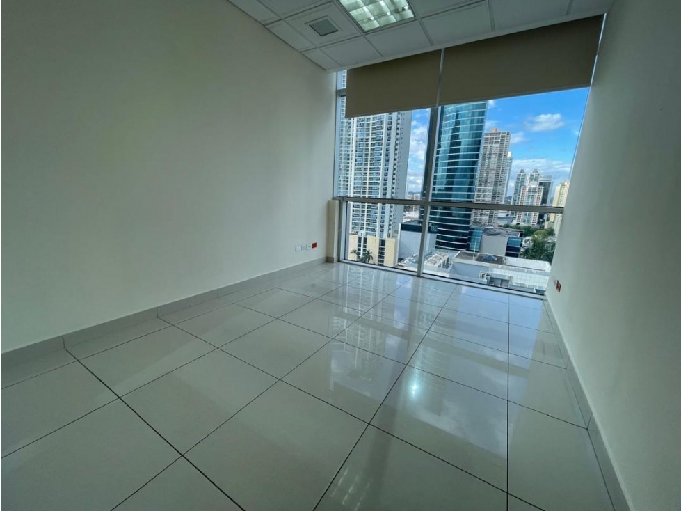 VENTA Y ALQUILER DE OFICINA EN COSTA DEL ESTE CAPITAL PLAZA JP — foto 6