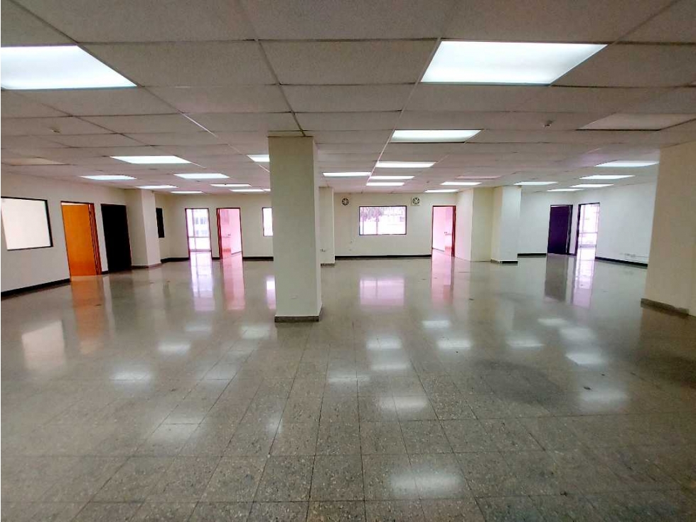 VENTA Y ALQUILER EDIFICIO COMPLETO 2278MT2 VIA ESPAÑA EL CARMEN - 4