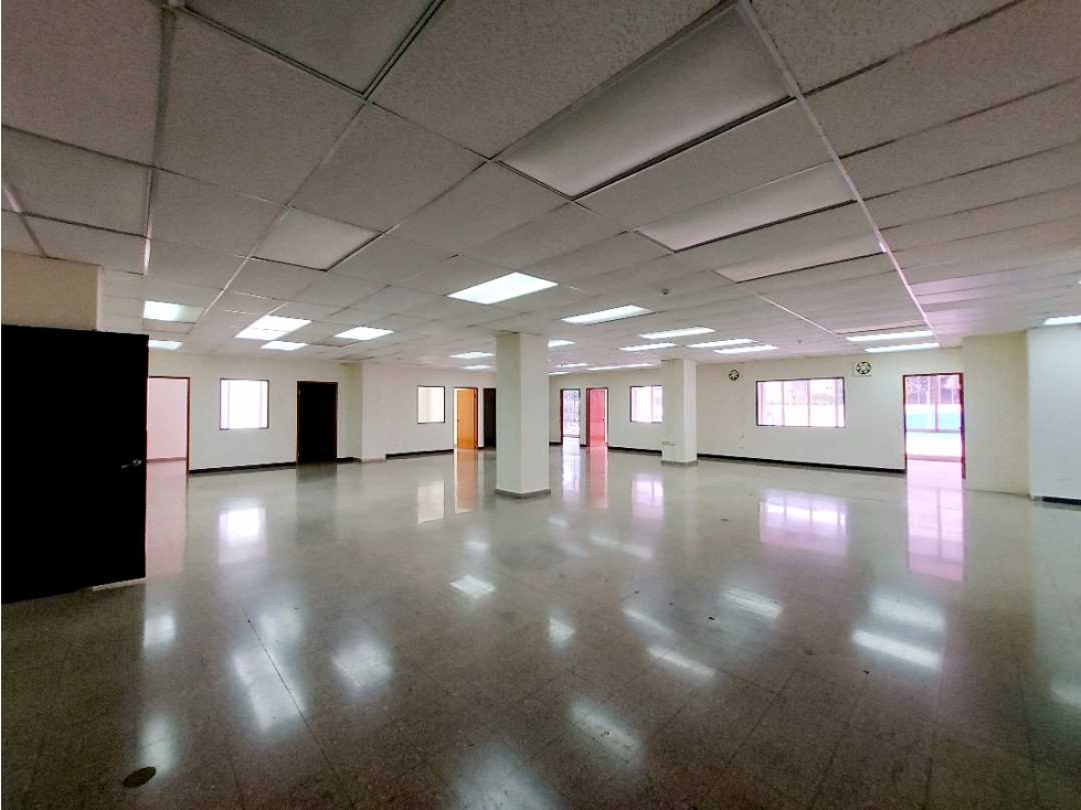 VENTA Y ALQUILER EDIFICIO COMPLETO 2278MT2 VIA ESPAÑA EL CARMEN - 5