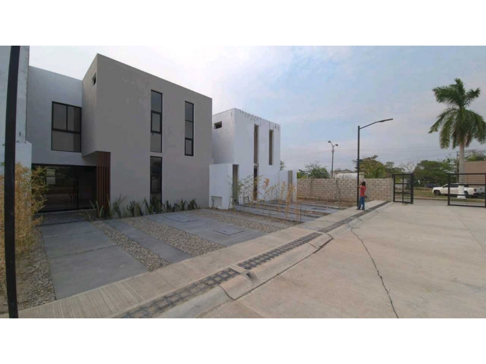VENTA - Casa 3 Recámaras 3.5 Baños Alberca y Palapa El Cedro - 2