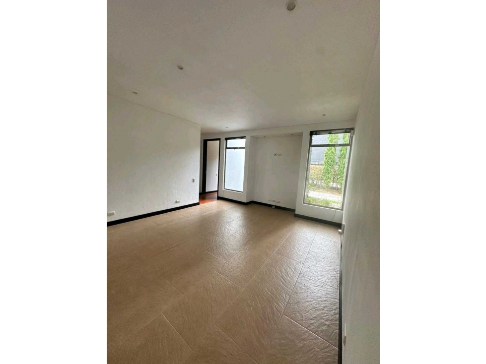 Renta casa parcelación Llanogrande — foto 4