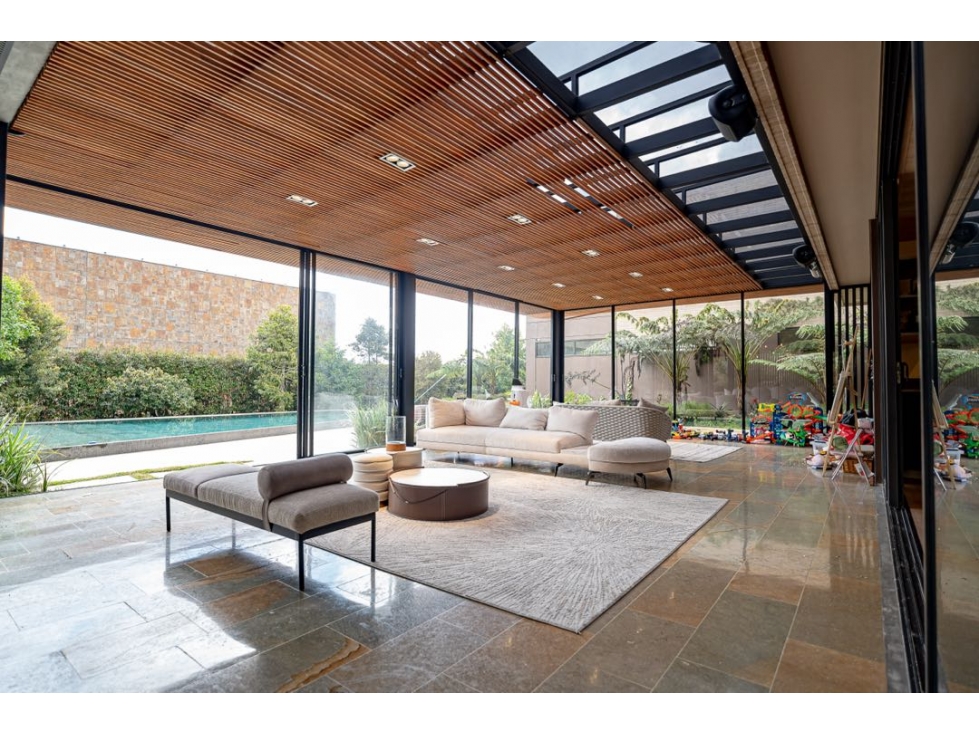 VENTA Y RENTA DE EXCLUSIVA PROPIEDAD EN EL ALTO DE LAS PALMAS 1.770mt2 — foto 3