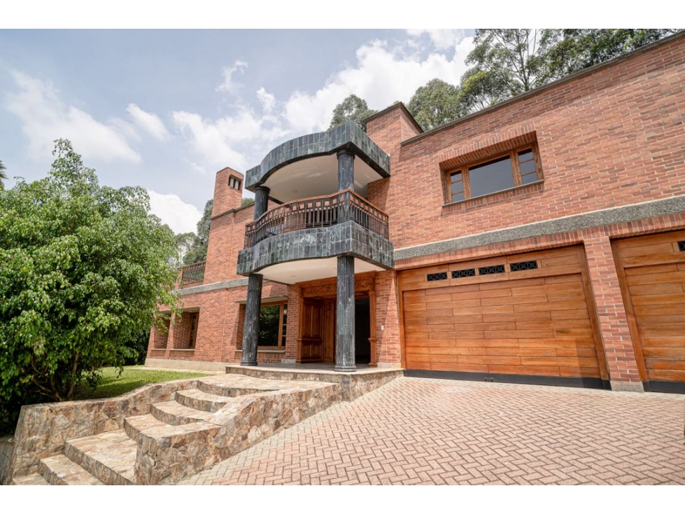 Venta y renta de hermosa casa panorámica de lujo en La Calera