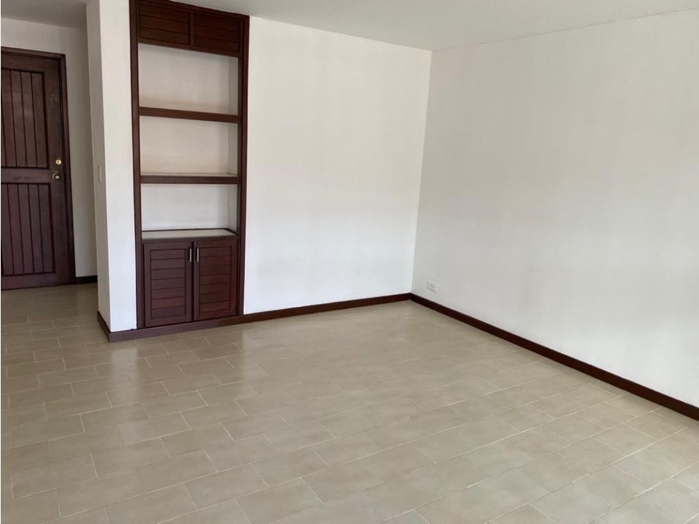 SE VENDE O SE ALQUILA CASA EN CIUDAD JARDÍN MUR — foto 4