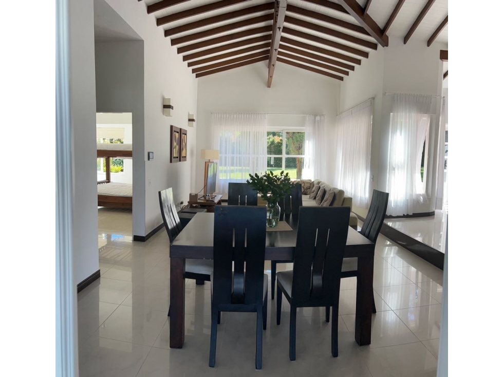 Renta de casa en llanogrande — foto 5