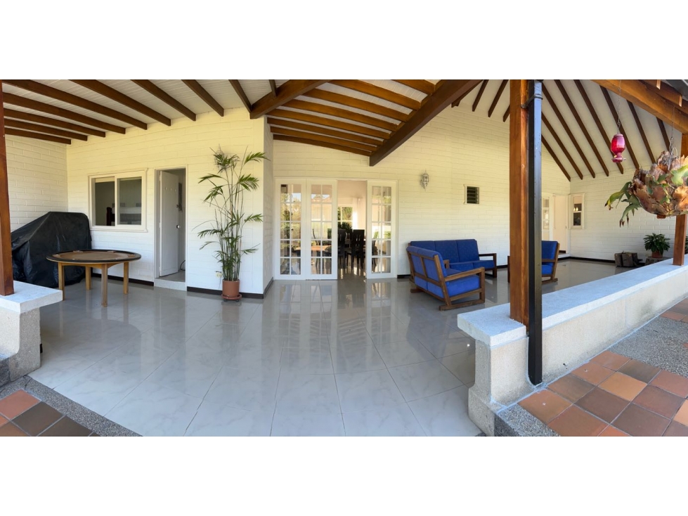 Renta de casa en llanogrande — foto 6