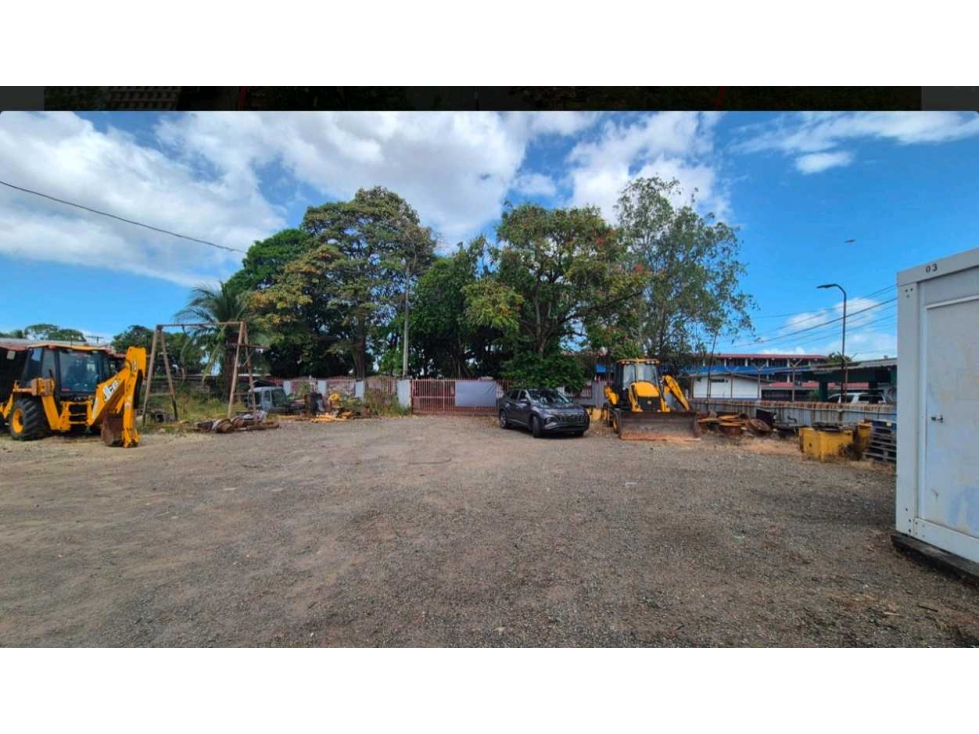 Se Vende Terreno con Galera en Ciudad Radial