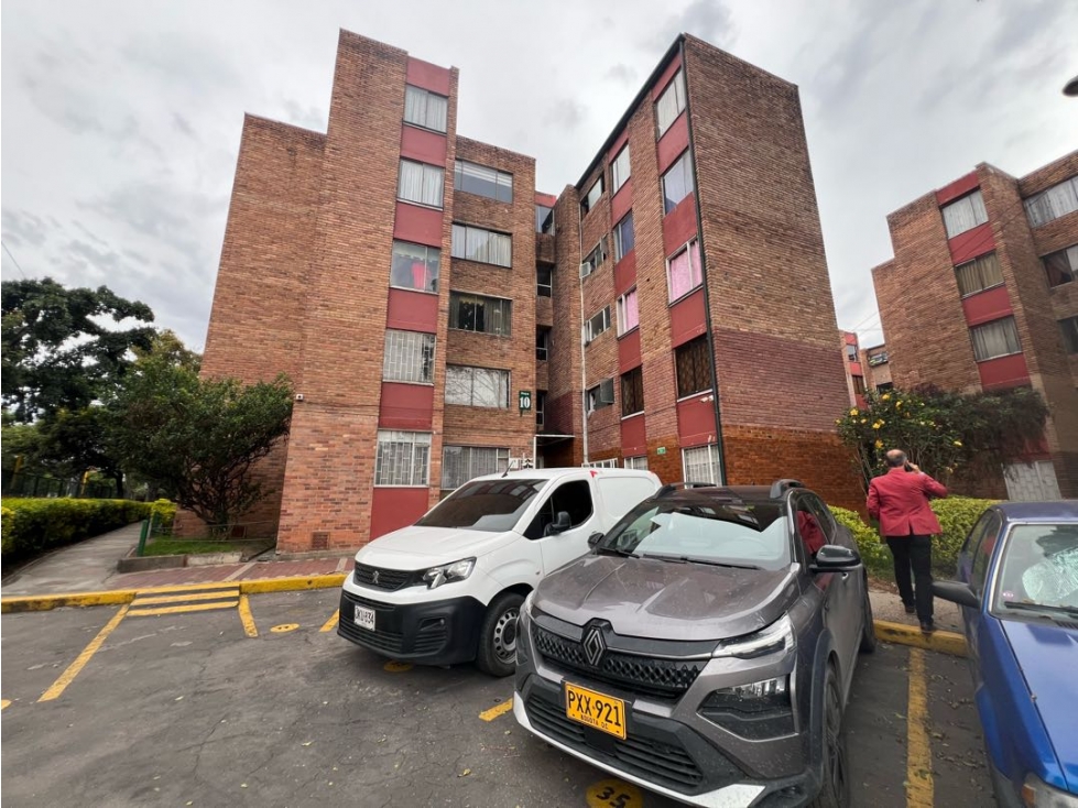 VENTA.APARTAMENTO EN KENNEDY PEGADITO AL EXITO Y LA ETB DE KENNEDY — foto 2