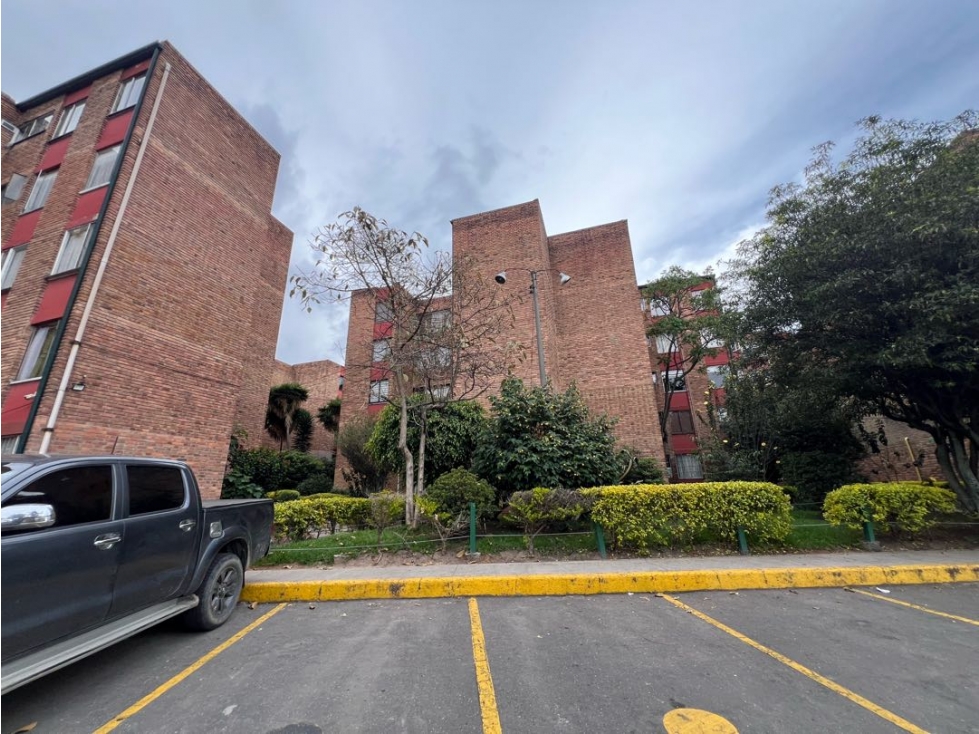 VENTA.APARTAMENTO EN KENNEDY PEGADITO AL EXITO Y LA ETB DE KENNEDY — foto 3