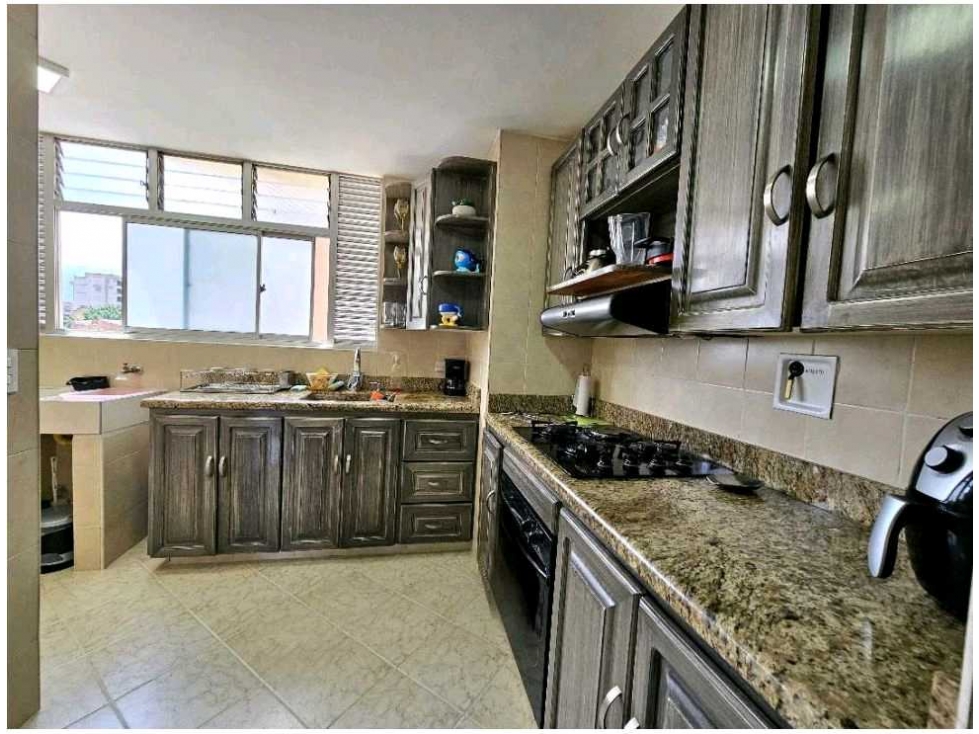 VENTA,APARTAMENTO EN MEDELLIN LAURELES SANTA TERESITA — foto 6