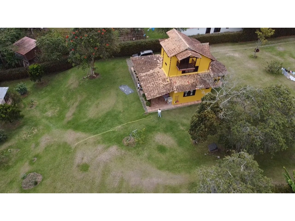 Venta/Arriendo casa campestre en Guarne, lote de 2.670 m² - 2