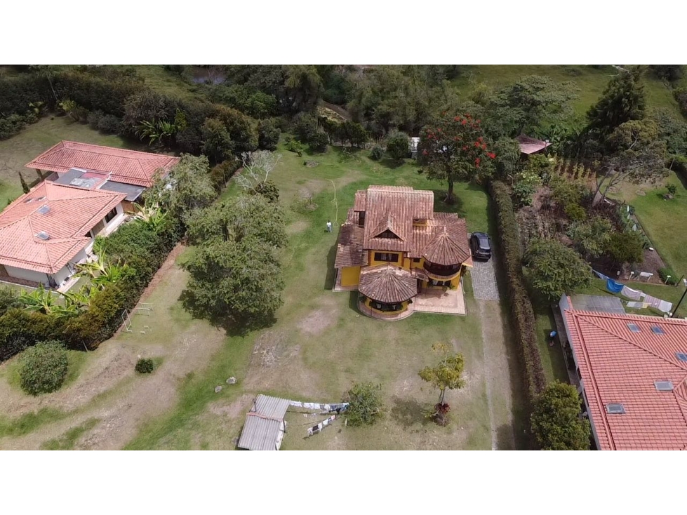 Venta/Arriendo casa campestre en Guarne, lote de 2.670 m² - 4