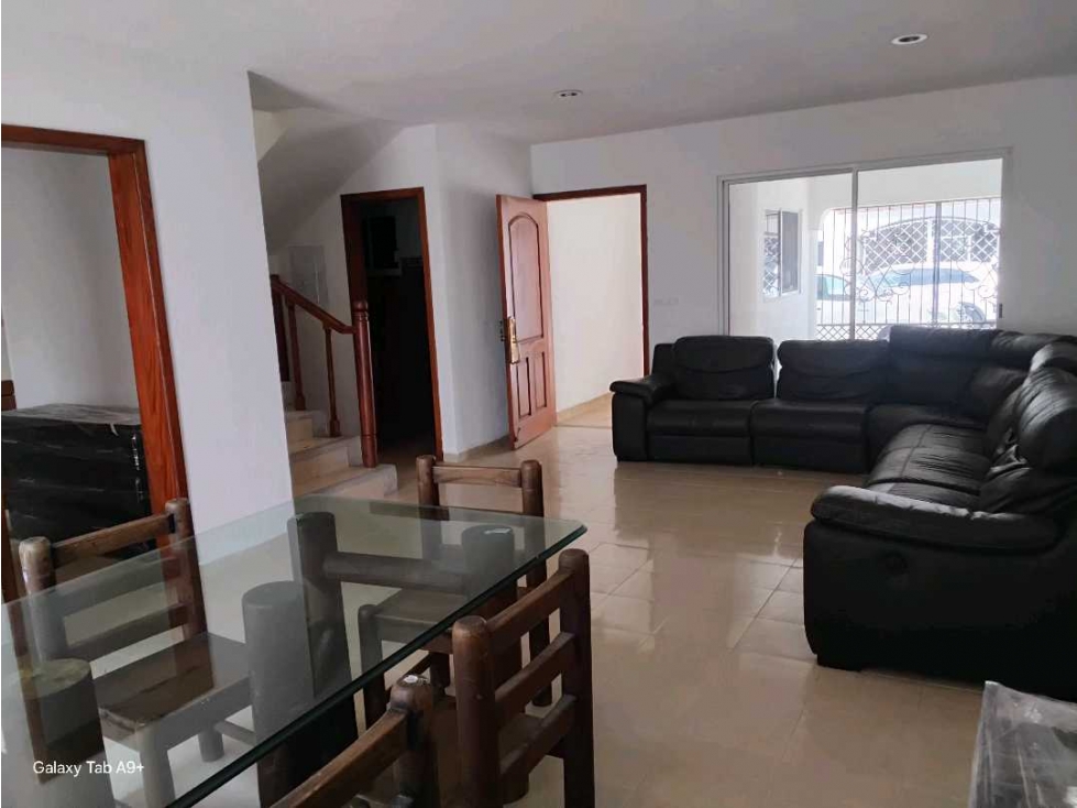 VENTA-CASA EN PRIVADA 4 RECÁMARAS 3.5 BAÑOS CUARTO DE SERVICIO SABINA - 2