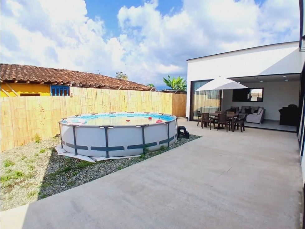 VENDE CASA CAMPESTRE EN LA VIA CIRCASIA MONTENEGRO VEREDA BUENAVISTA — foto 3