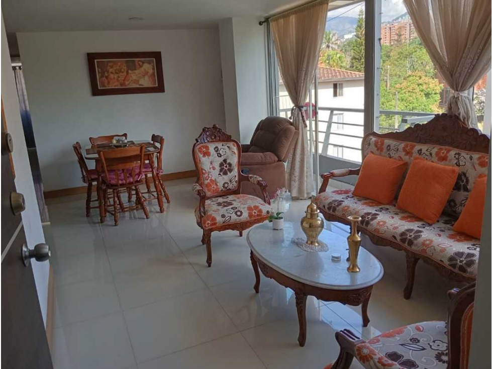 Venta apartamento 82m2 barrio Pilarica, Medellín