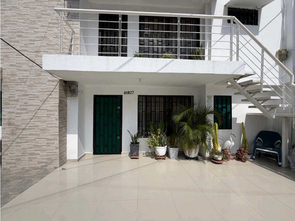 VENTA DE APTO EN PRIMER PISO CASA BIFAMILIAR EN CAMPO ALEGRE