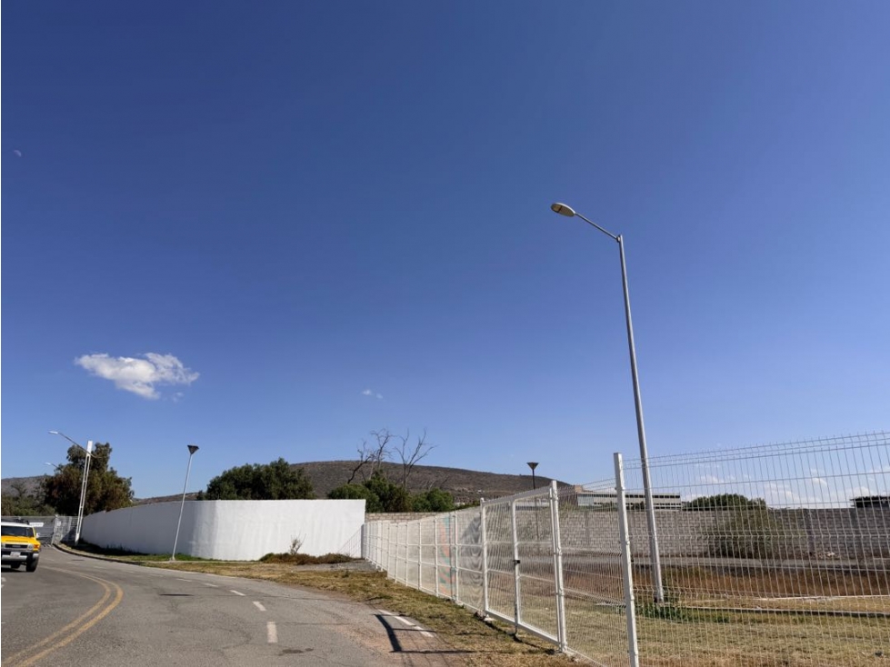 Venta de terreno para desarrollo resifencial univ futbol - 3