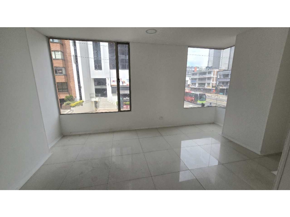 CAPRITEC Venta Arriendo Permuta Oficina Apartamento 247m2 Chapinero