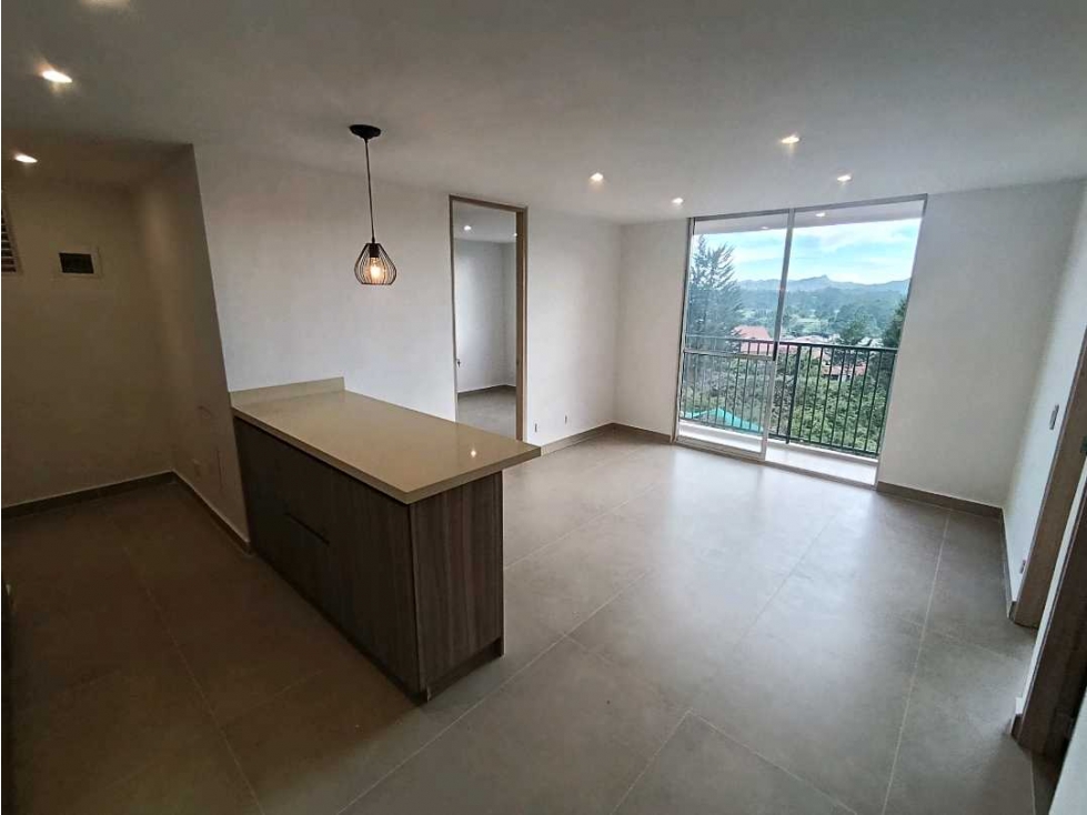 VENDEMOS APTO50m² RIONEGRO RENTANDO UNIDAD CERRADA PARQUEADERO