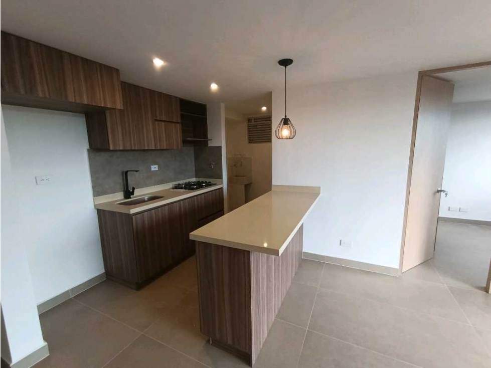 VENDEMOS APTO50m² RIONEGRO RENTANDO UNIDAD CERRADA PARQUEADERO — foto 2