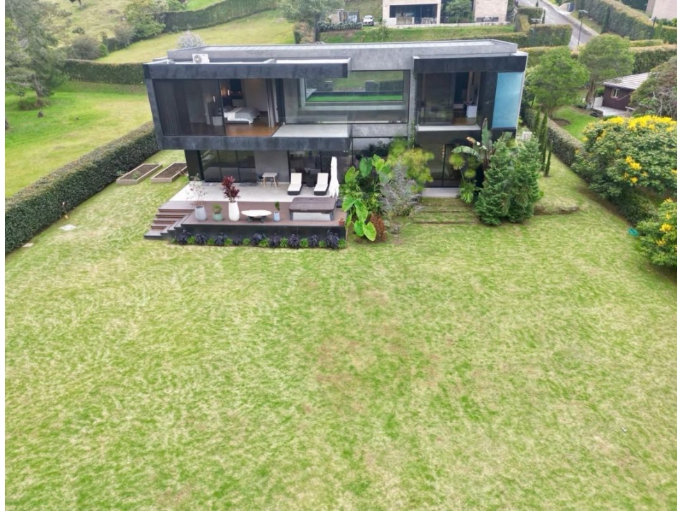Casa campestre en parcelación en El Alto de las Palmas
